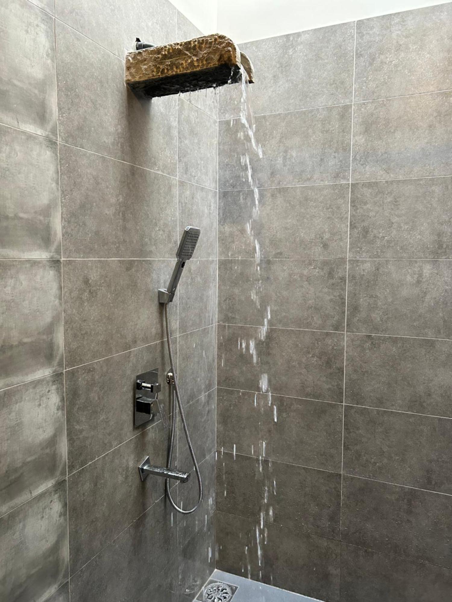 Still Waters Artistry نيجومبو المظهر الخارجي الصورة